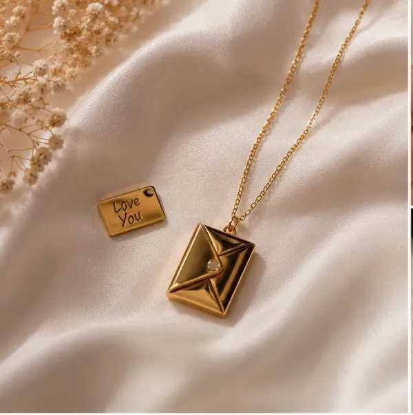Gold_Metal_Envelope_Locket_Pendant_Necklace_For_Women