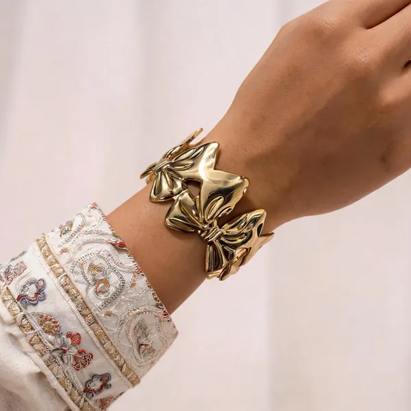 Gold_Plated_Alloy_Chunky_Link_Bracelet_For_Women