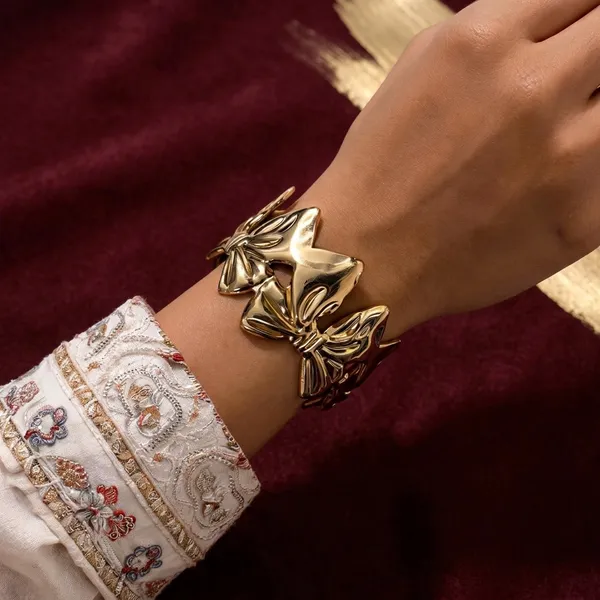 Gold_Plated_Alloy_Chunky_Link_Bracelet_For_Women