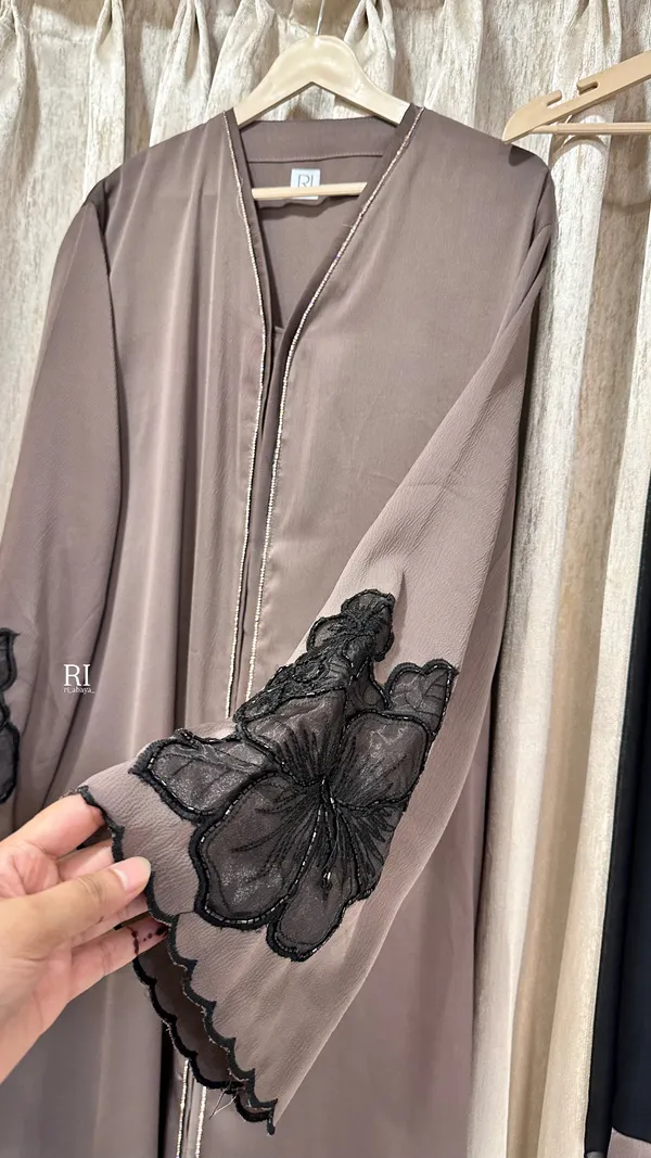 Mauve_Satin_Flowy_Lace_Applique_Sleeve_Abaya_For_Women