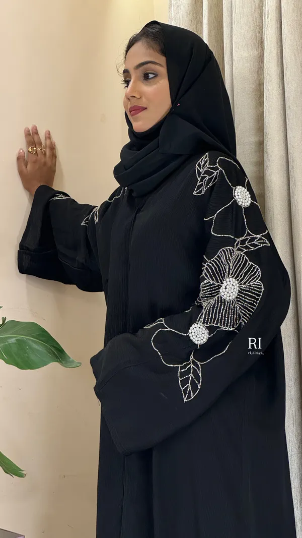 Black_Crepe_Relaxed_Bell_Sleeve_Floral_Embroidered_Abaya_For_Women