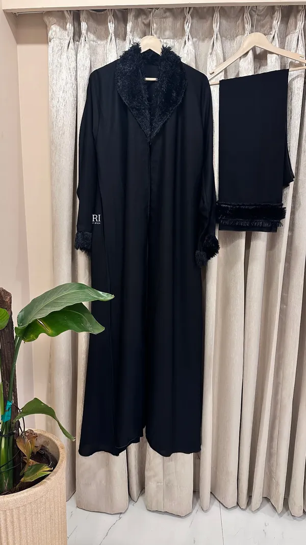 Black_Nida_Fabric_Relaxed_Faux_Fur_Collar_Coat_Abaya_For_Women