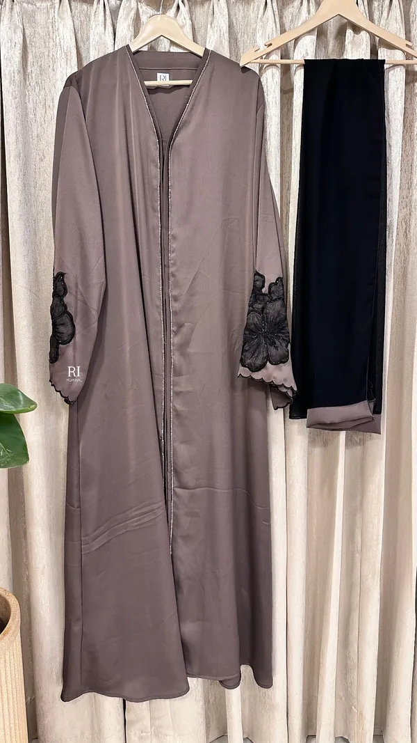 Mauve_Satin_Flowy_Lace_Applique_Sleeve_Abaya_For_Women