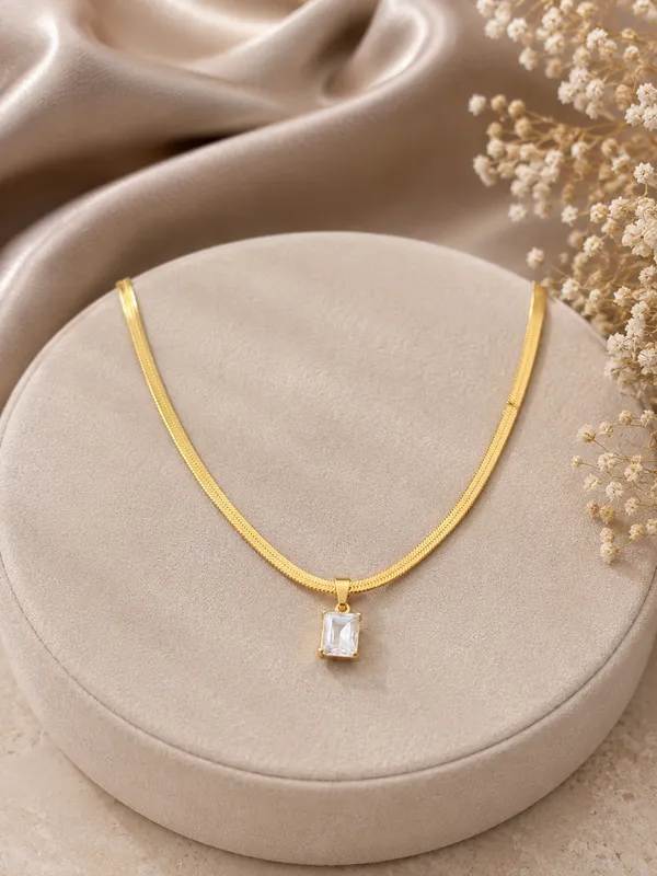 Gold_Plated_Herringbone_Chain_Rectangular_Zircon_Pendant_Necklace_For_Women