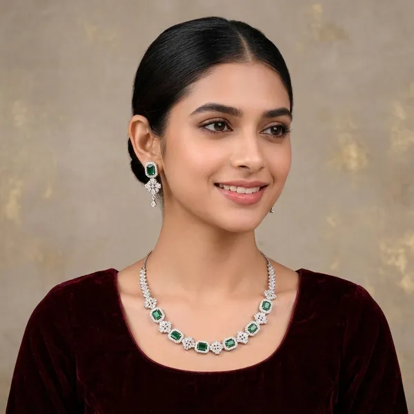 Silver_Emerald_Green_Stone_Studded_Necklace_And_Earrings_Set_For_Women