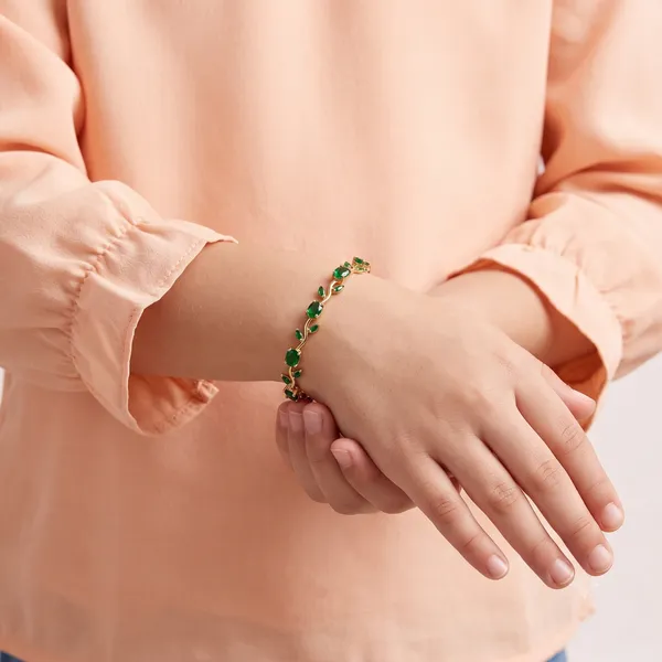 Gold_Toned_Emerald_Green_Stone_Vine_Bracelet_For_Women