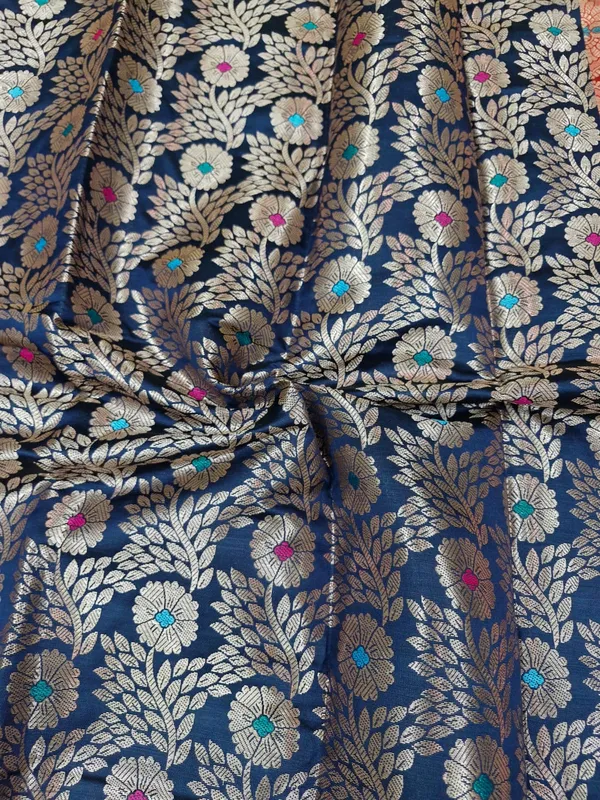 Kanjivaram_Meenakari_Navy_Blue_Silk_Zari_Woven_Banarasi_Saree_For_Women