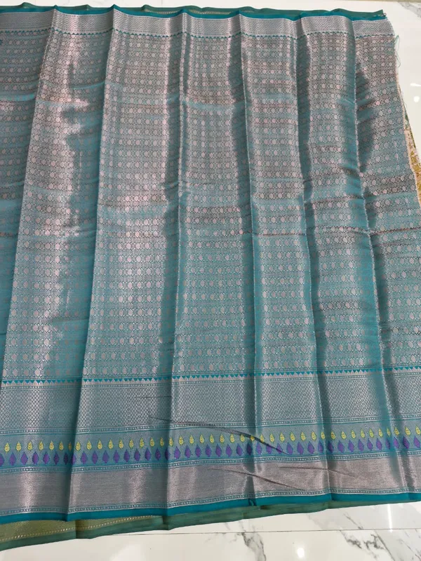 Purple_Karishma_Silk_Woven_Floral_Festive_Saree_For_Women