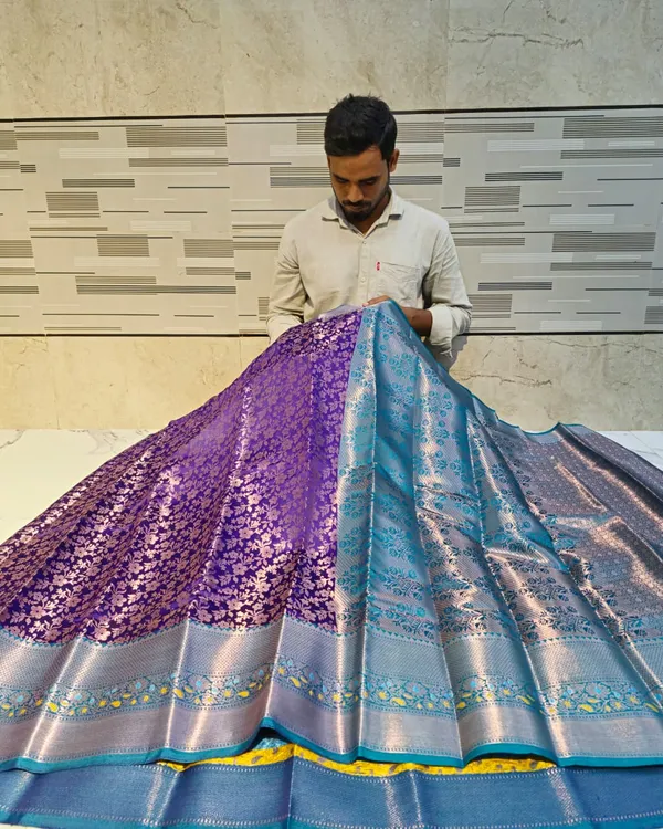 Purple_Karishma_Silk_Woven_Floral_Festive_Saree_For_Women