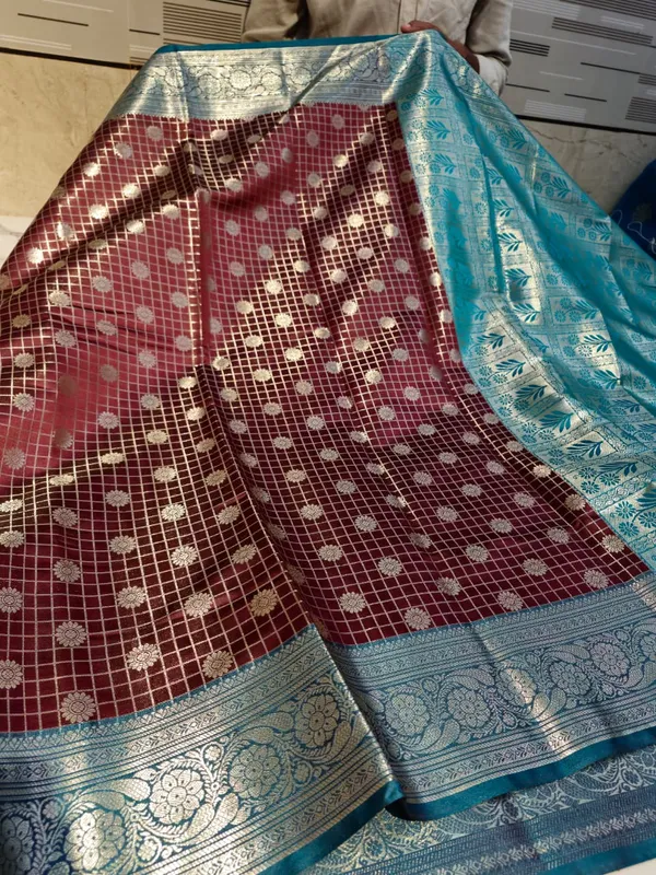 Maroon_Karishma_Silk_Woven_Zari_Check_Saree_For_Women