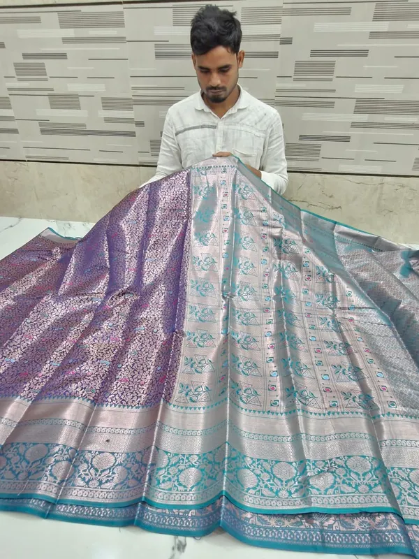 Purple_Karishma_Silk_Floral_Woven_Saree_For_Women