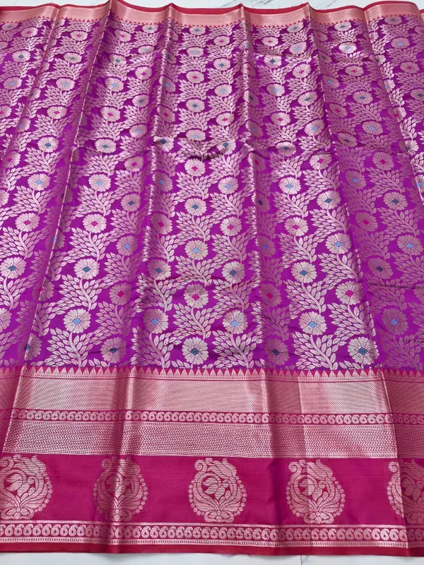 Kanjivaram_Meenakari_Magenta_Handwoven_Silk_Zari_Woven_Banarasi_Saree_With_Contrast_Red_Pallu,_Blouse_With_Contrast_Red_Border