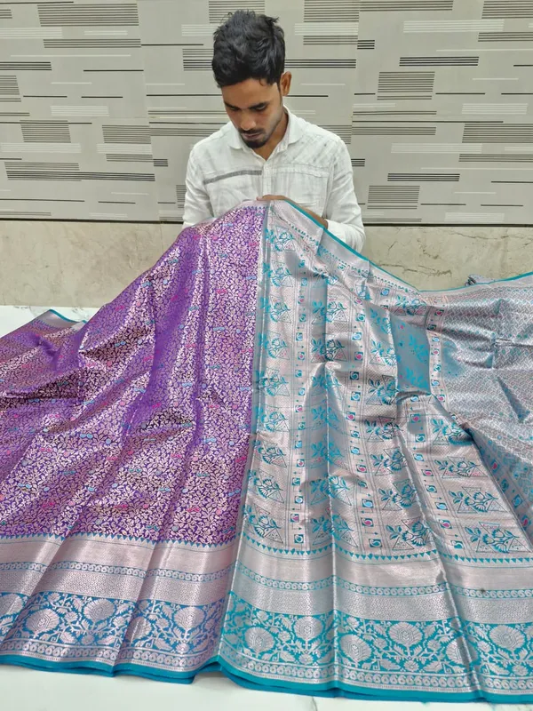 Purple_Karishma_Silk_Floral_Paisley_Woven_Saree_For_Women