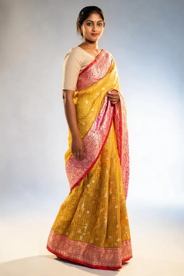 Yellow_Pink_Karishma_Silk_Woven_Traditional_Saree_For_Women