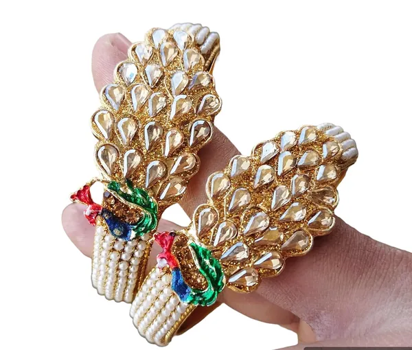 Pearl_Antique_Gold_Plated_Peacock_Design_Bangle