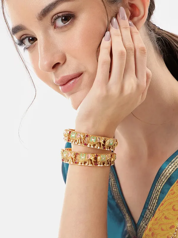 Gold_Plated_elephant_pattern_traditional_bangles