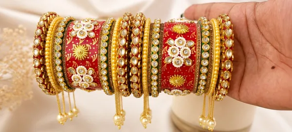 Punja_print_Red_Chooda_set