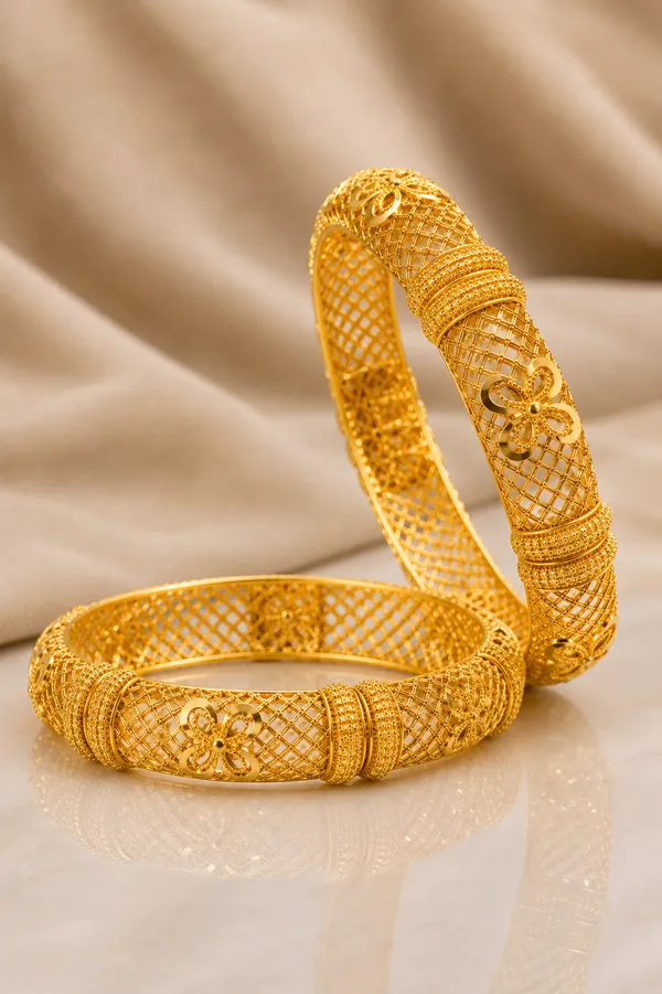 Traditional_Floral_Lattice_Gold-Tone_Bangles_for_Women_|_Intricate_Filigree_&_Beaded_Design_|_Elegant_Ethnic_Jewellery_for_Wedding,_Party_&_Festive_Wear