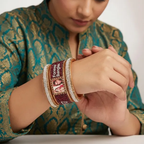Name_Engraved_Bangle_Set