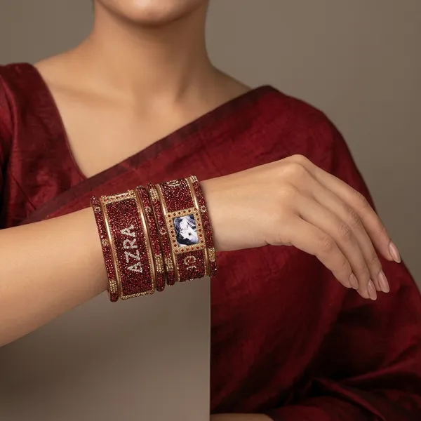 Womens_Name_And_Photo_Kangan_Set