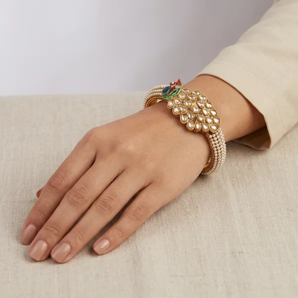 Pearl_Antique_Gold_Plated_Peacock_Design_Bangle