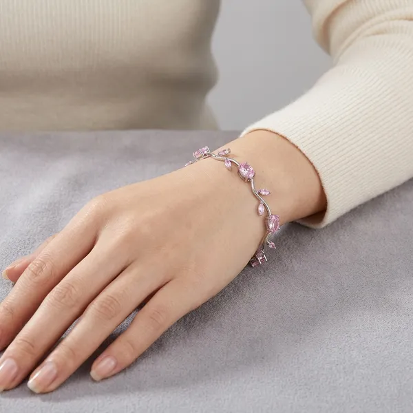 Gold_Plated_Floral_Bracelet_For_Women