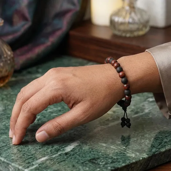 Sandalwood_Karungali_Bracelet_Dual_Energy_Healing_Band