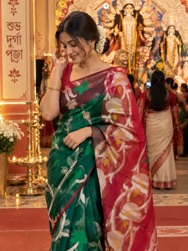 Bottle_Green_Maroon_Pure_Muslin_Silk_Saree_For_Women