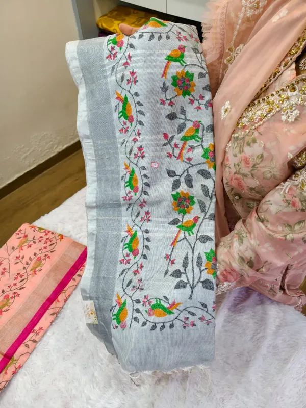 White_Gray_Cotton_Linen_Handloom_Saree_For_Women