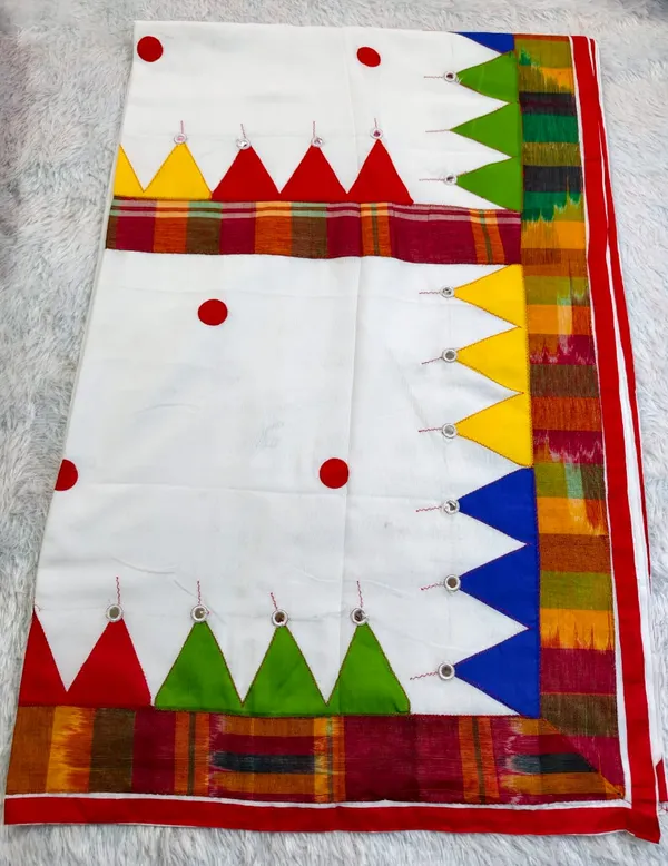 White_Khadi_Cotton_Applique_Work_Saree_For_Women