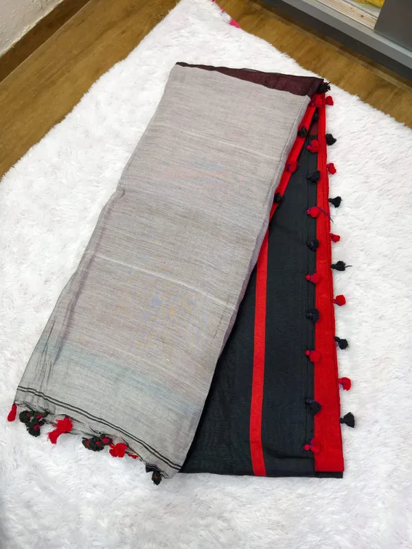 Gray_And_Black_Soft_Cotton_Handloom_Saree_For_Women