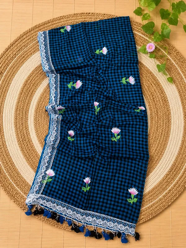 Blue_Pure_Mul_Cotton_Check_Floral_Lace_Saree_For_Women
