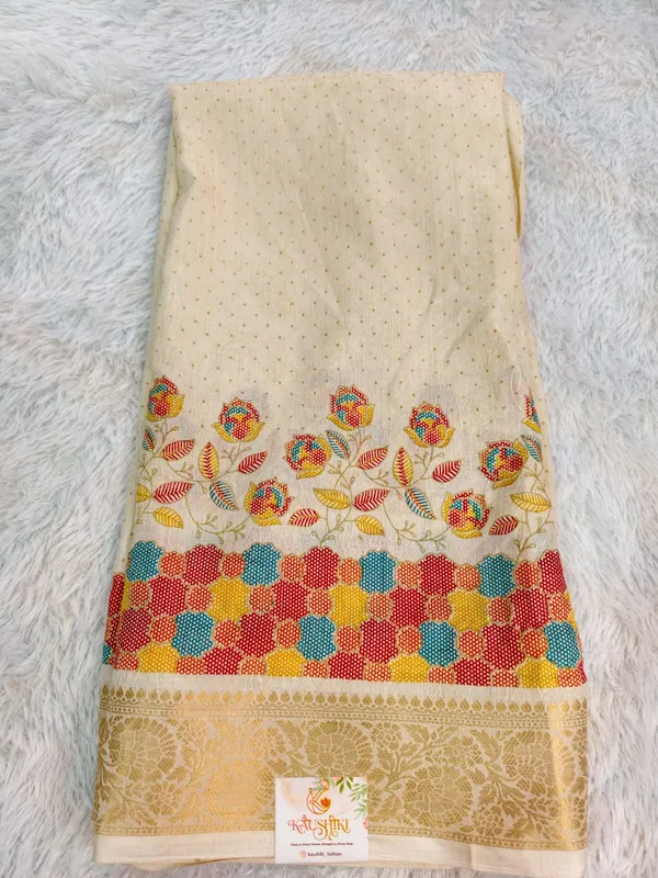 White_Soft_Cotton_Floral_Work_Border_Saree_For_Women