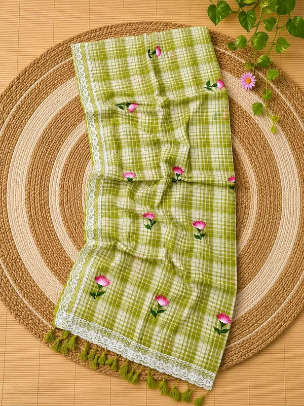 Parrot_Green_White_Pure_Mul_Cotton_Check_Floral_Lace_Saree_For_Women