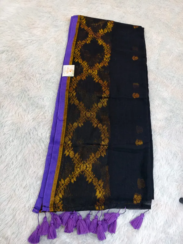 Black_Handloom_Soft_Cotton_Golden_Lavender_Border_Saree_For_Women