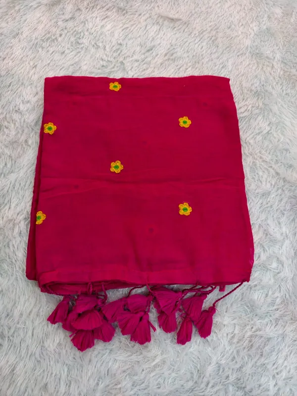 Rani_Pink_Mul_Cotton_Floral_Embroidered_Saree_For_Women