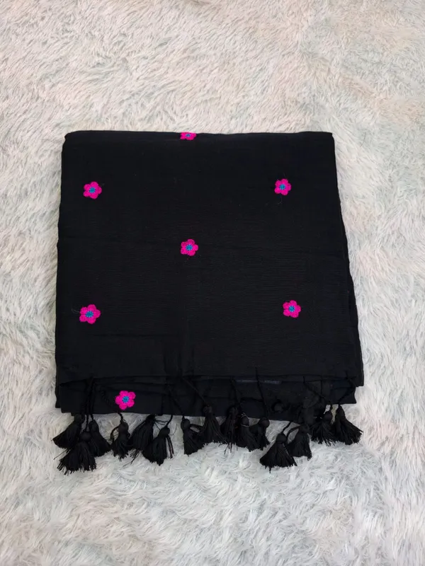 Black_Mul_Cotton_Floral_Embroidered_Saree_For_Women