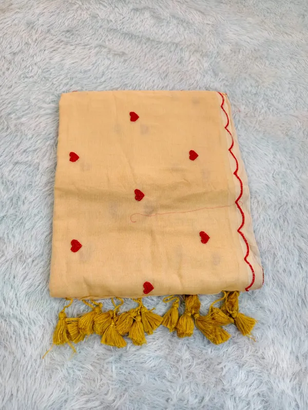 Cream_Mul_Cotton_Heart_Embroidery_Saree_For_Women