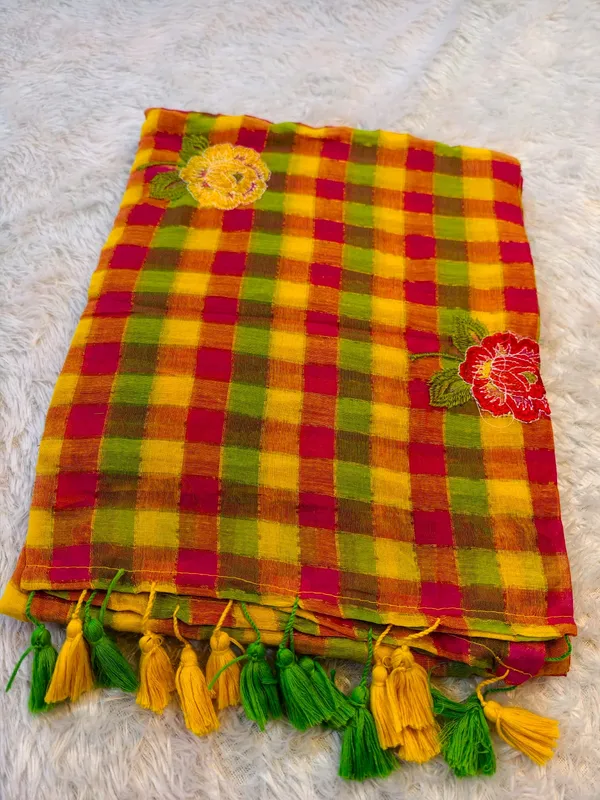 Red_Yellow_Pure_Mul_Cotton_Check_Embroidery_Saree_For_Women