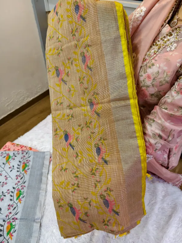 Light_Yellow_Pure_Linen_Handloom_Saree_For_Women