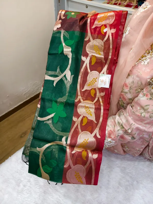 Bottle_Green_Maroon_Pure_Muslin_Silk_Saree_For_Women