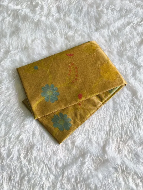 Golden_Pure_Matka_Silk_Saree_For_Women