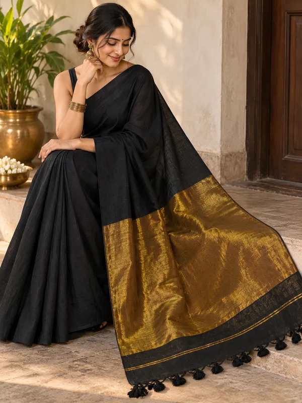 Black_Mul_Cotton_Zari_Stripes_Saree_For_Women