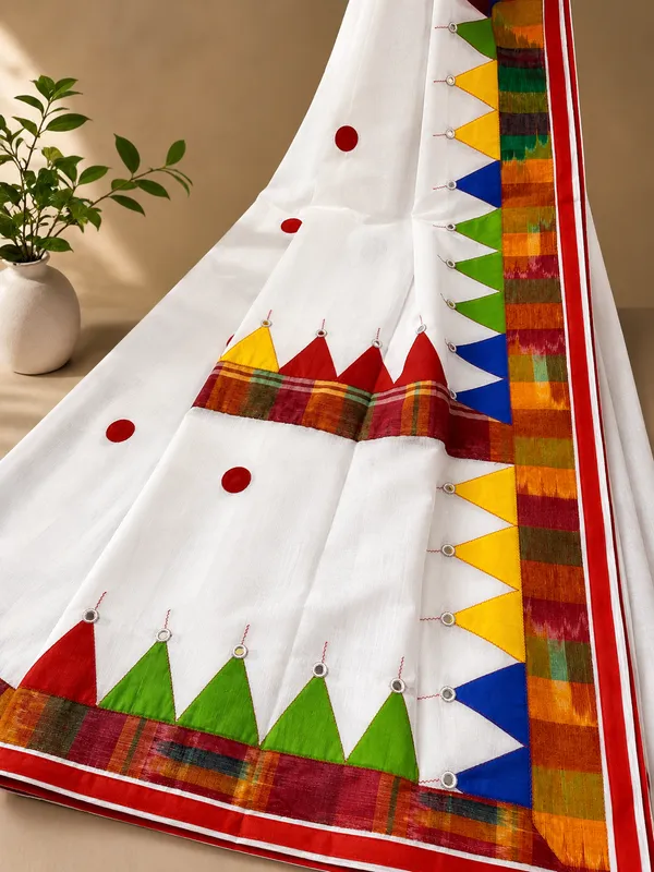 White_Khadi_Cotton_Applique_Work_Saree_For_Women