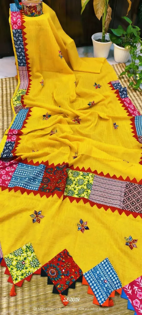 Yellow_Pure_Cotton_Zari_Check_Applique_Saree_For_Women