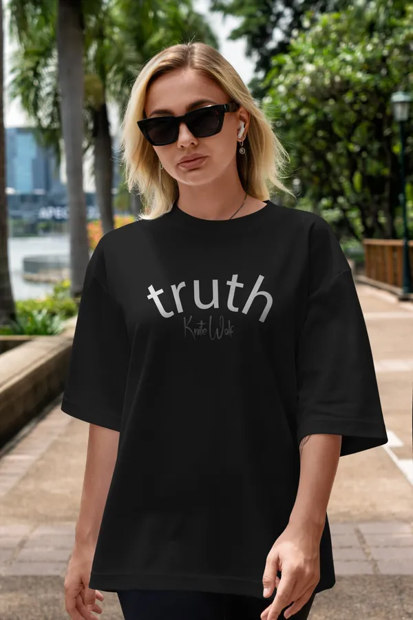 Truth_Oversize_Women_Oversized_T-Shirt