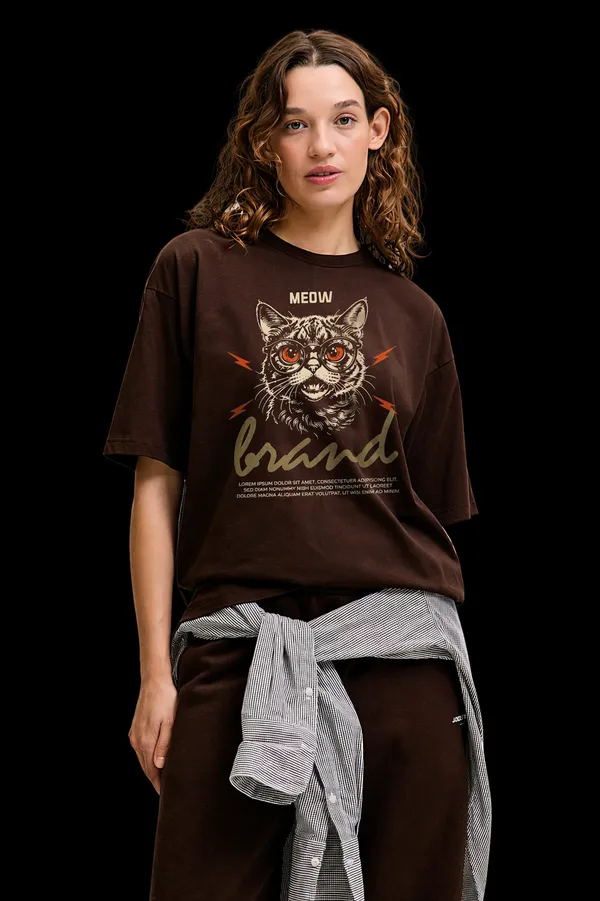 Crazy_Meow_Women_Oversized_T-Shirt