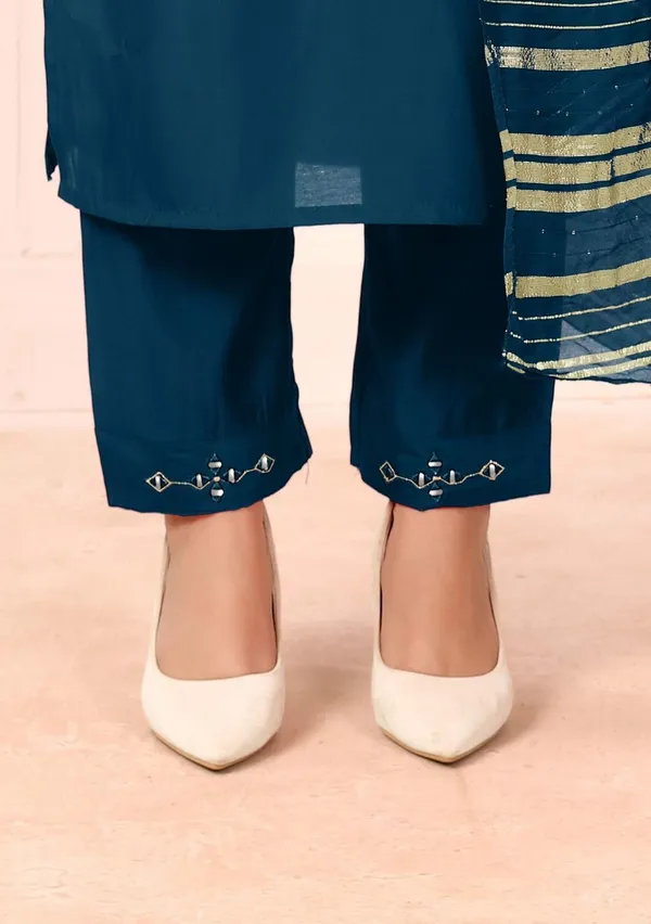 Oxn_Women_Embroidered_Straight_Kurta_Set_(Dark_Blue)