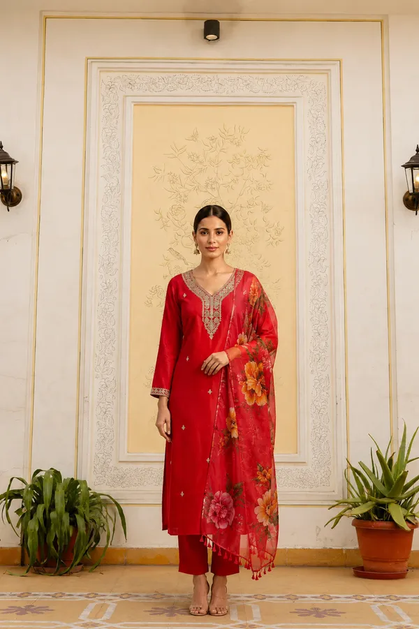 Red_Cotton_Embroidered_Kurta_Set_With_Dupatta_For_Women