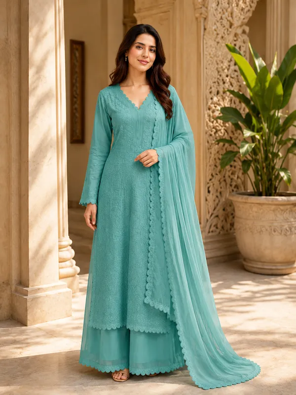 Turquoise_Georgette_Embroidered_Kurta_Set_With_Dupatta_For_Women